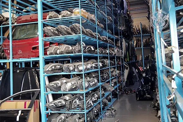 أفضل موقع لطلب قطع غيار مرسيدس