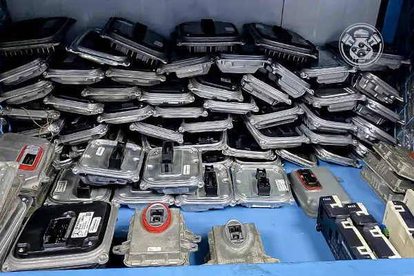 شراء قطع غيار مرسيدس اصلية