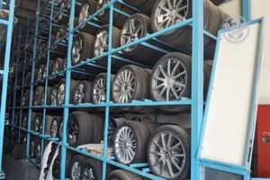 قطع غيار مرسيدس الصناعية القديمة