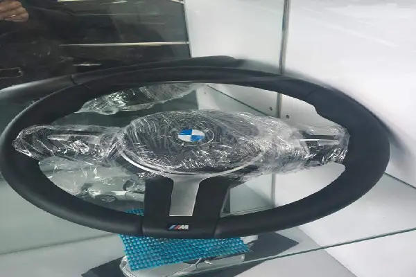 طلب قطع غيار بي ام دبليو