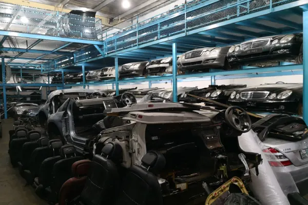 محرك اليخت لتشليح سيارات مرسيدس مكة