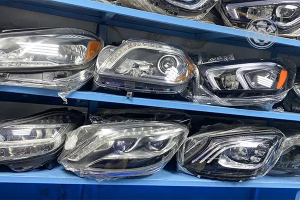 قطع غيار مرسيدس الخبر من محرك اليخت