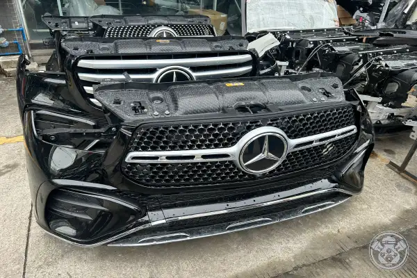قطع غيار مرسيدس مستعمل بجده